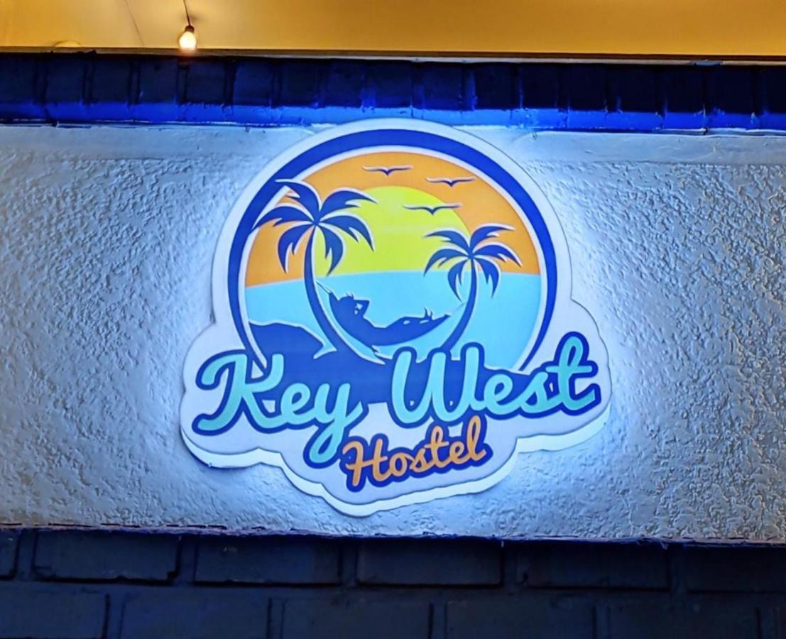Key West Hostel Medellín Exteriör bild