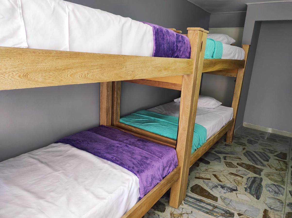Key West Hostel Medellín Exteriör bild