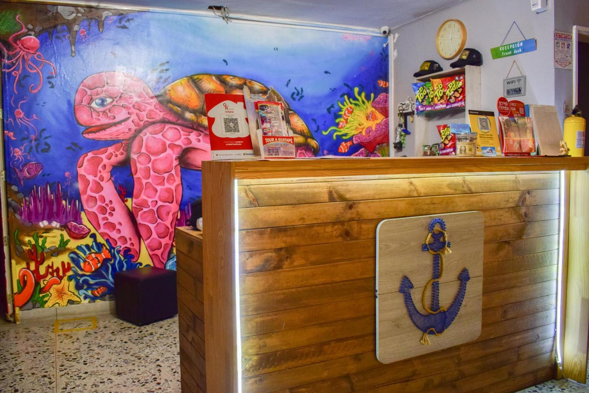 Key West Hostel Medellín Exteriör bild