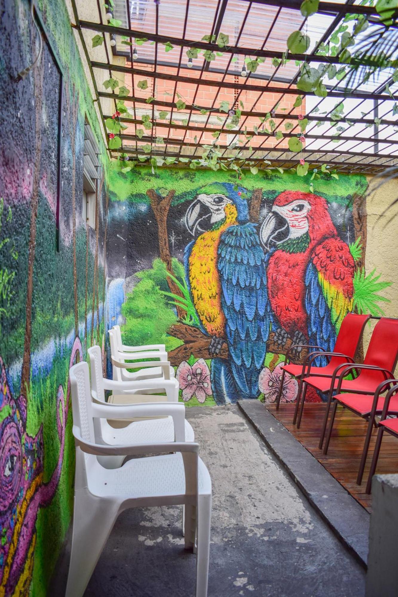 Key West Hostel Medellín Exteriör bild